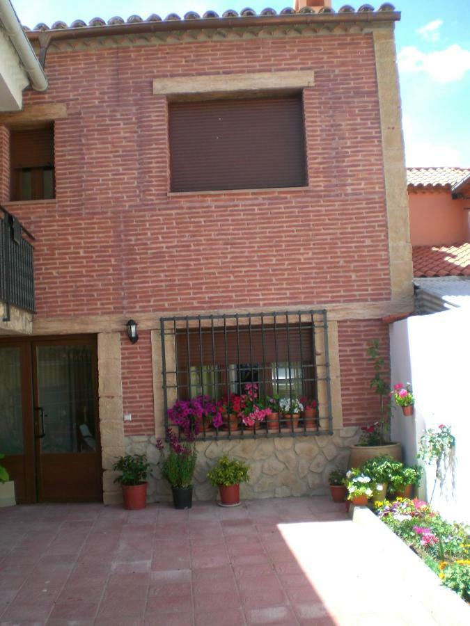 Alojamiento Rural Sierra Luz Ribatajadilla Exterior photo